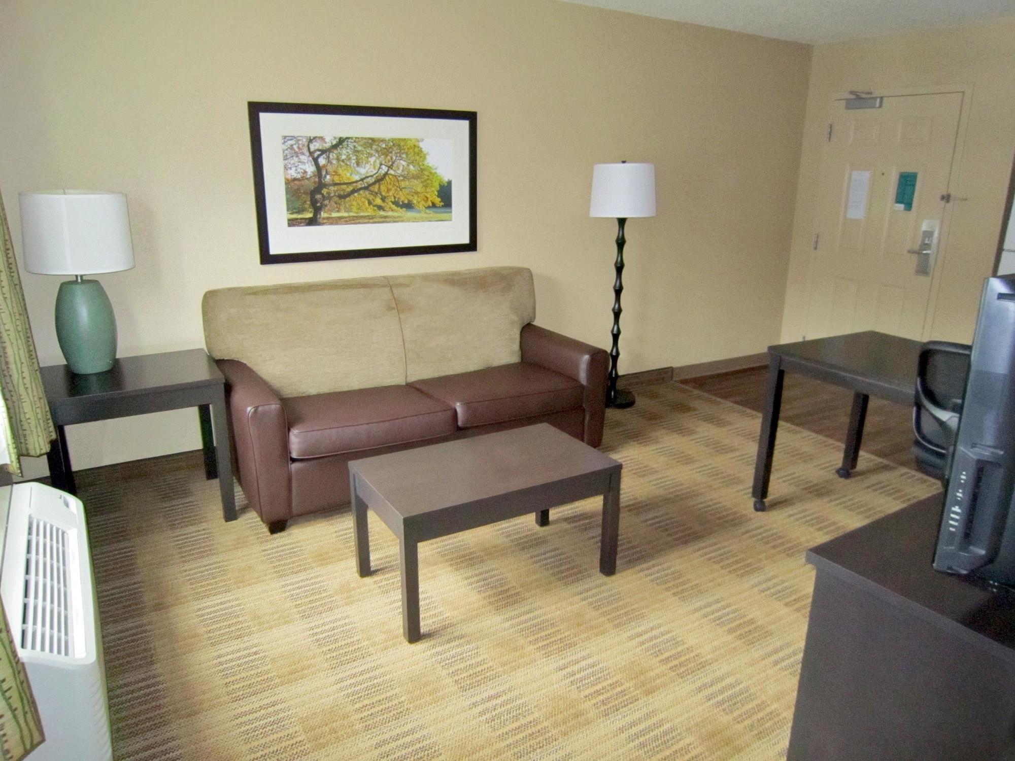 Extended Stay America Suites - Detroit - Novi - Orchard Hill Place Northville Exterior photo
